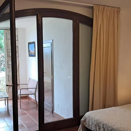 Castiglias فندق مبيت وإفطار 3*