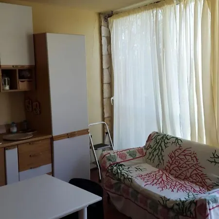 לינה וארוחת בוקר Castiglias